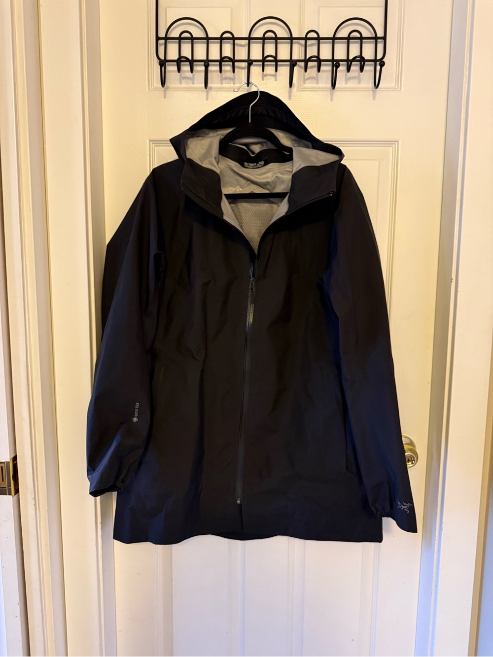 Arc'teryx Black Hooded GORE-TEX Rain Coat Shell